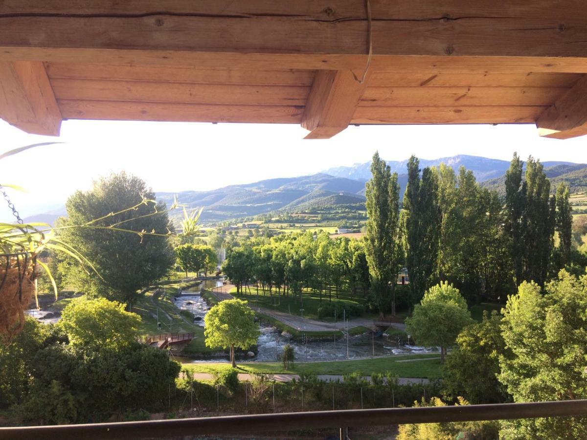Casa Catharina Panzió La Seu d'Urgell Kültér fotó